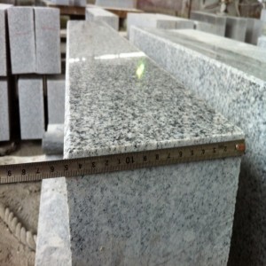 G603 aménagement paysager en granit, bordure en pierres de trottoir
